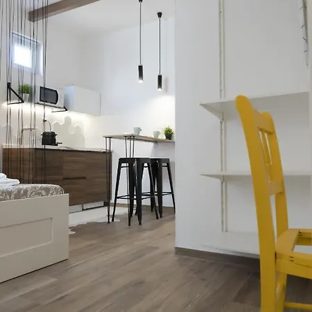 아파트 Carrettieri54 - Historic Center *