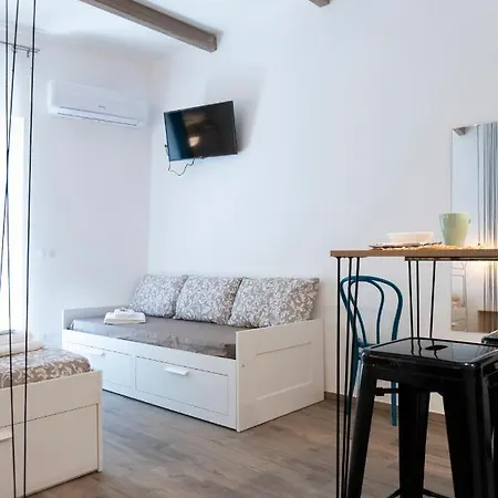 Carrettieri54 - Historic Center 아파트