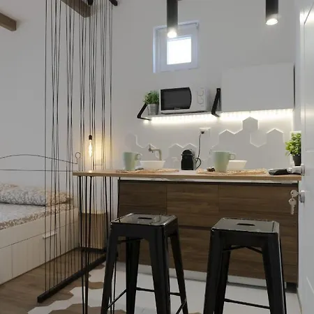 Carrettieri54 - Historic Center 아파트