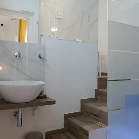 Carrettieri54 - Historic Center 아파트 *